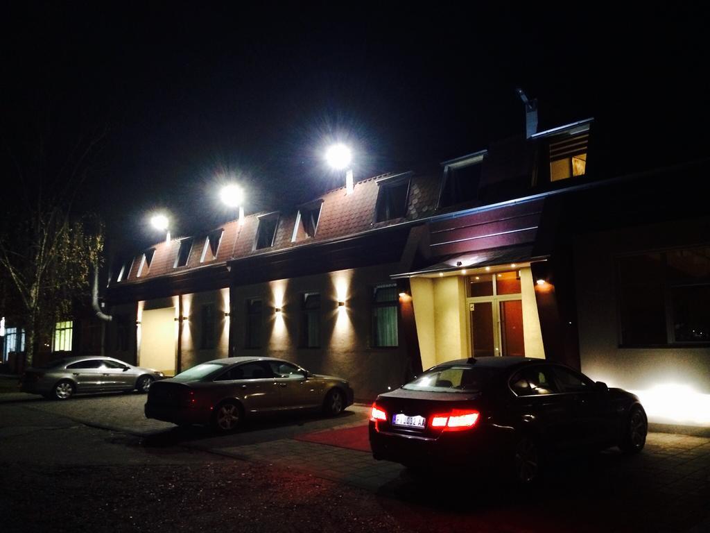 Prenociste Gazela Bed and Breakfast Pirot Eksteriør billede