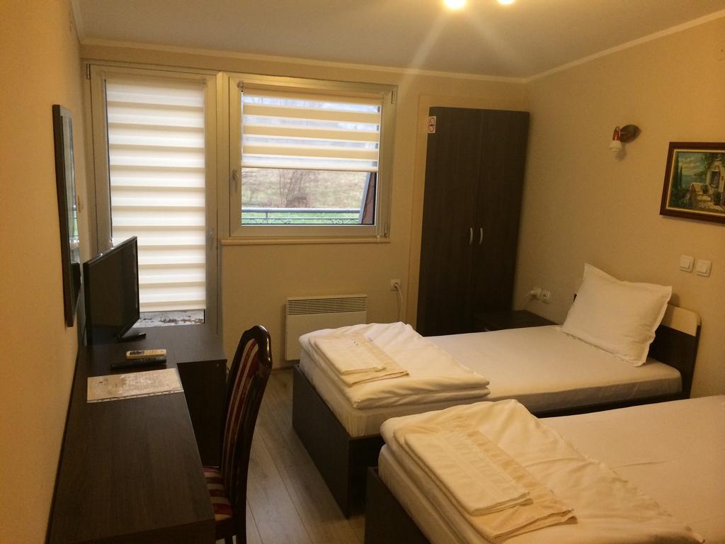 Prenociste Gazela Bed and Breakfast Pirot Værelse billede