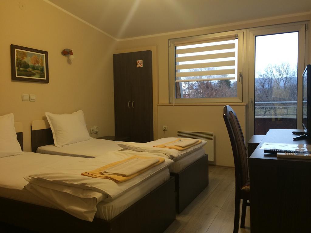 Prenociste Gazela Bed and Breakfast Pirot Værelse billede